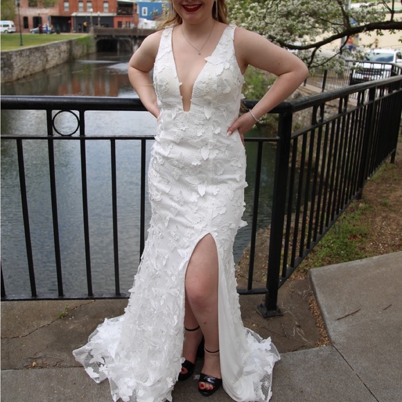 Glamour by Terani Couture ivory butterfly prom dress formal wedding dress Sz 6 - Picture 11 of 11